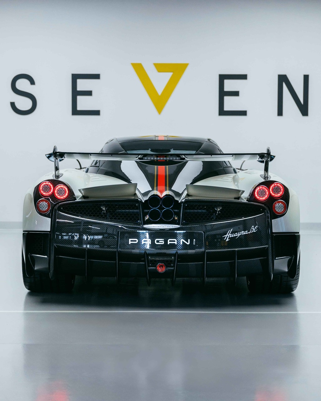2018 Pagani Huayra 2018, 6/13