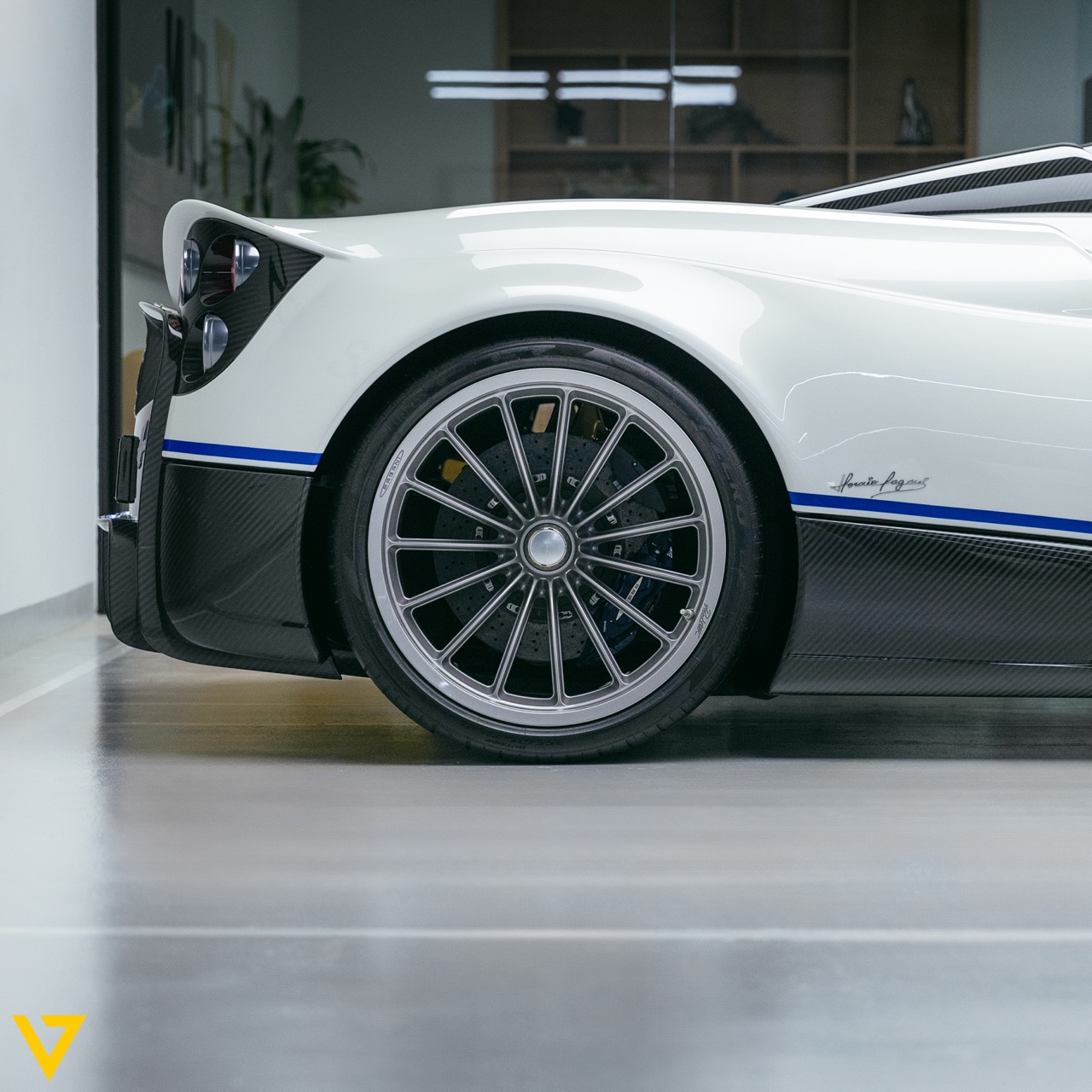 2019 Pagani Huayra Roadster, 17/27