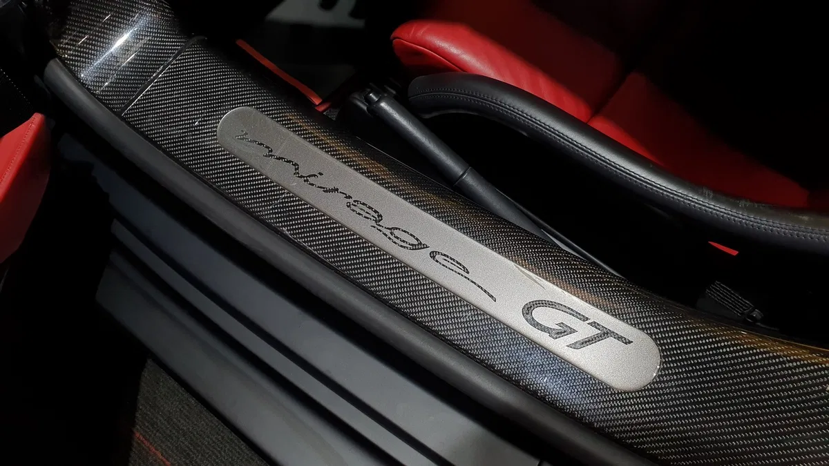 2007 Gemballa Mirage GT interior, door sill