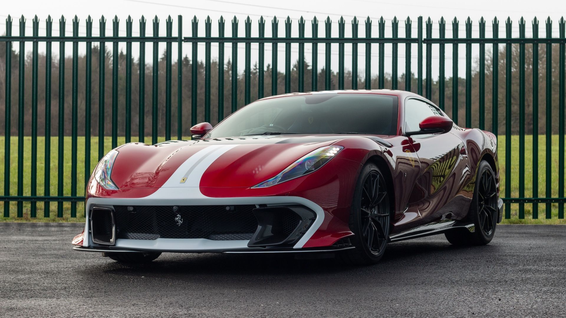 2024 Ferrari 812 Competizione, 3/14