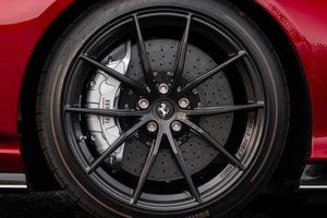 2024 Ferrari 812 Competizione, 10/14