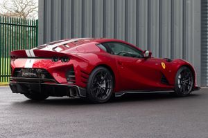2024 Ferrari 812 Competizione, 12/14