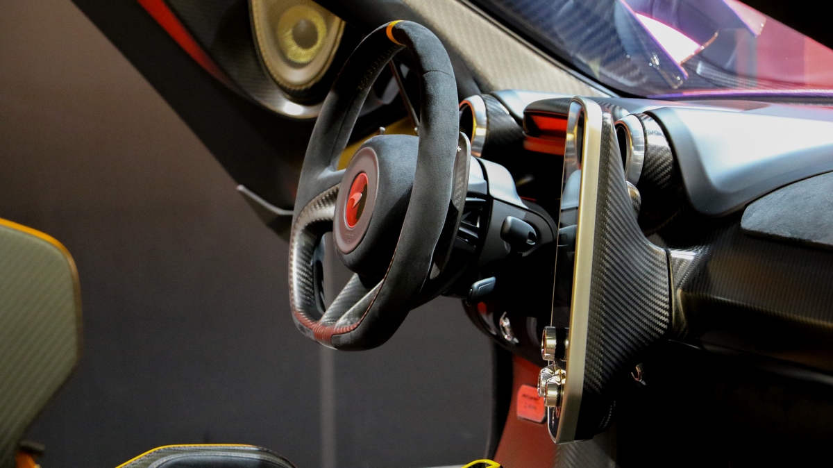 2019 McLaren Senna MSO – 1 of 500, 6/20