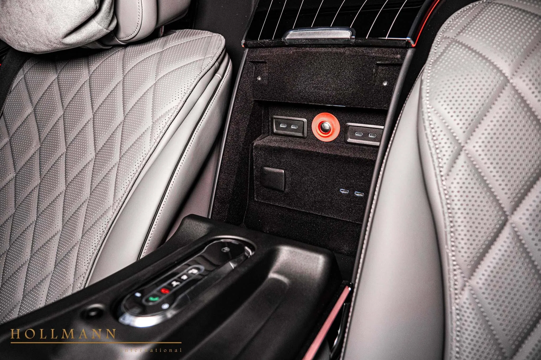 2025 Mercedes-Benz S 680 Armored interior, Exclusive Leather - Gray