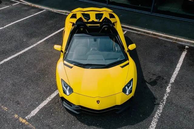 2022 Lamborghini Aventador LP 780-4 Ultimae Roadster,