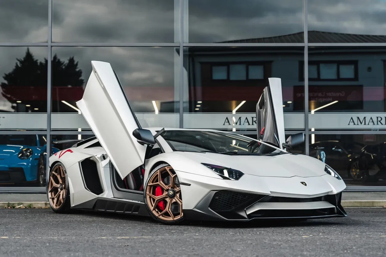 2016 Lamborghini Aventador SV LP750-4
