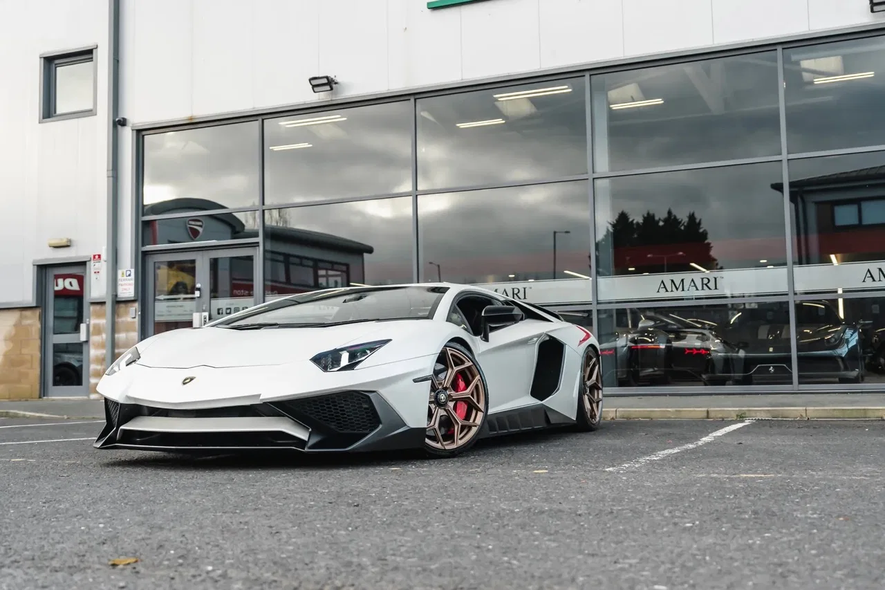 2016 Lamborghini Aventador SV LP750-4 for sale, exterior, Nero Alcantara with Rosso stitching