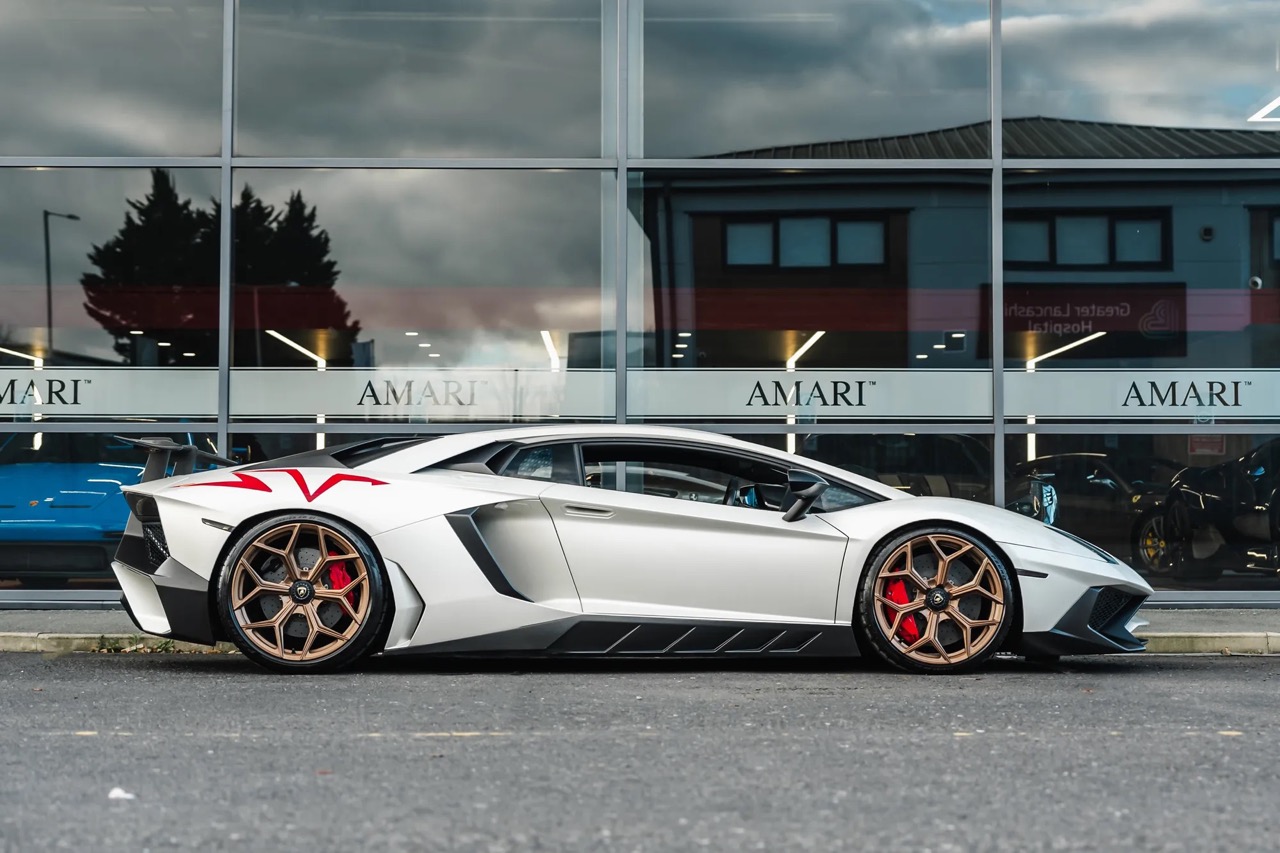 2016 Lamborghini Aventador SV LP750-4, 14/16