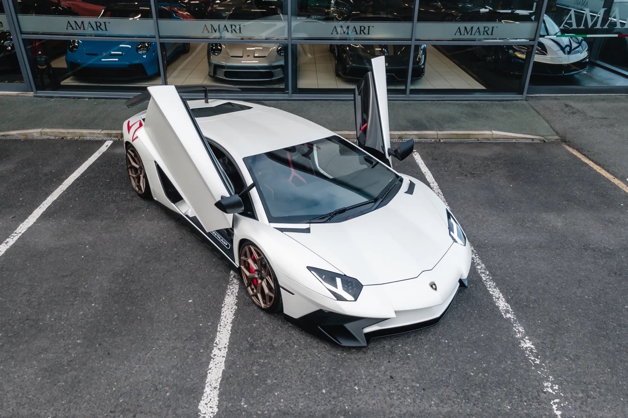 2016 Lamborghini Aventador SV LP750-4, 15/16