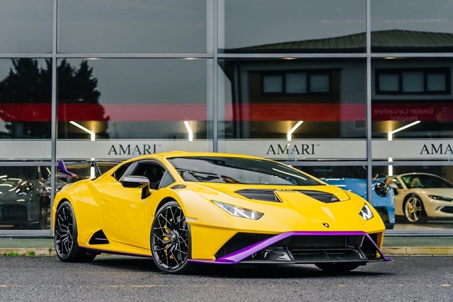 2022 Lamborghini Huracán STO
