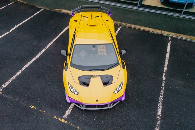2022 Lamborghini Huracán STO, 3/20