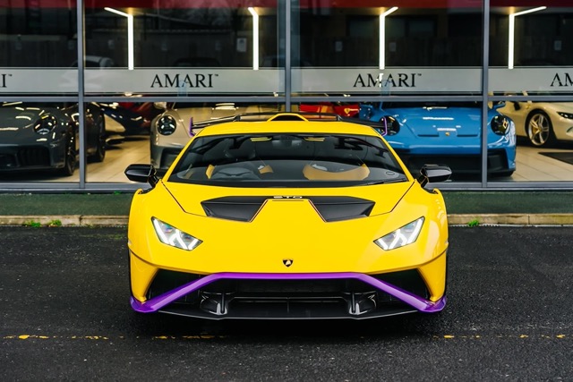 2022 Lamborghini Huracán STO, 17/20