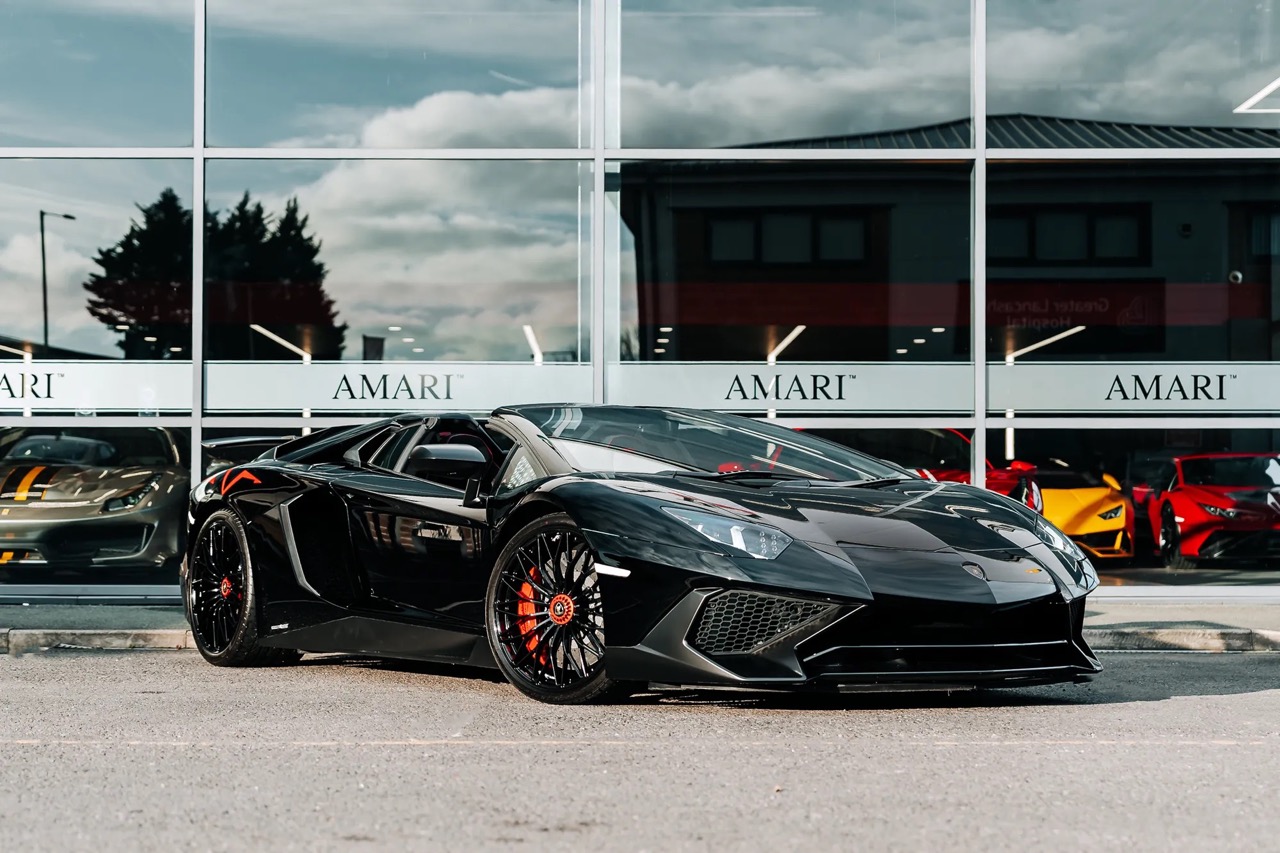 2016 Lamborghini Aventador SV Roadster, 19/43