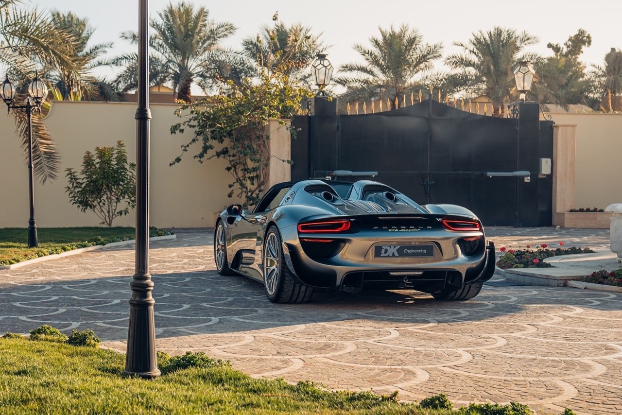 2015 Porsche 918 Spyder Weissach Package