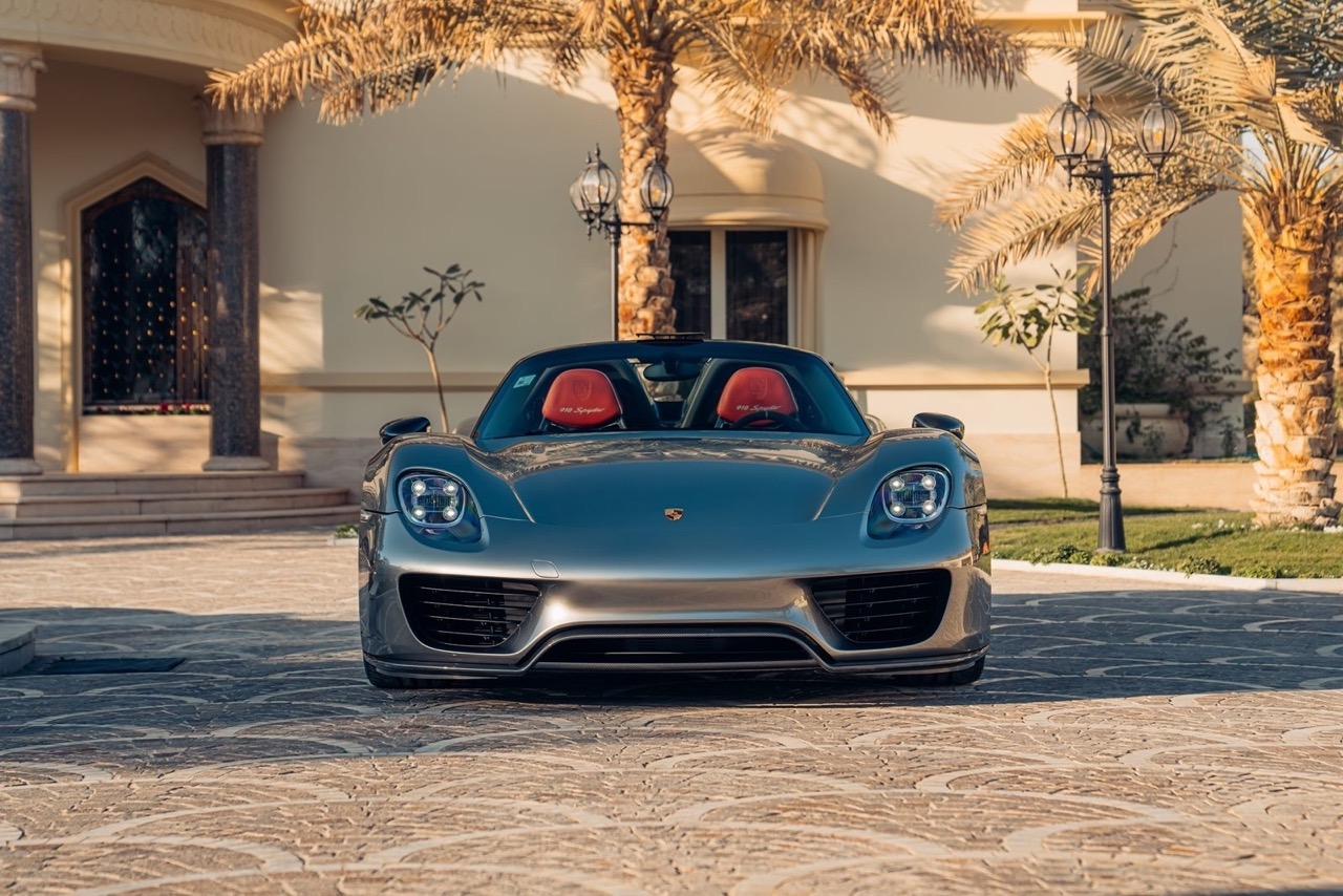 2015 Porsche 918 Spyder Weissach Package, 2/20