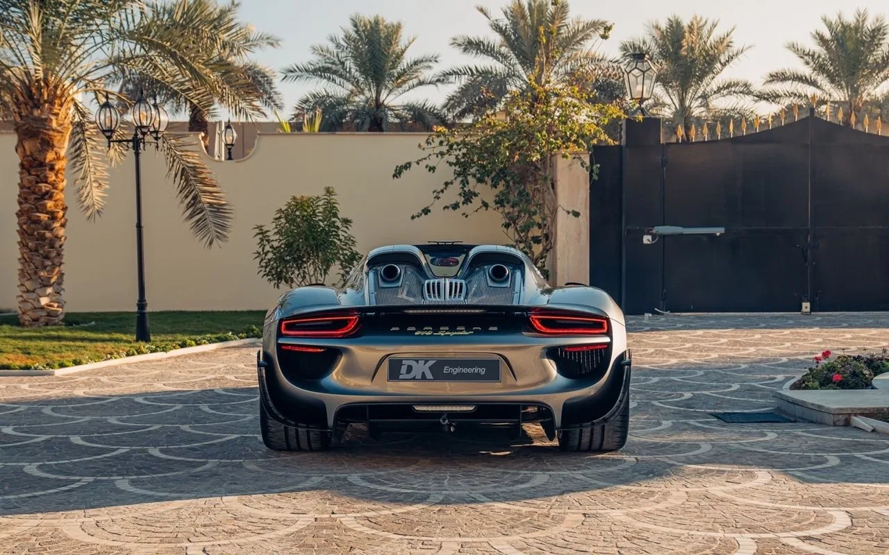 2015 Porsche 918 Spyder Weissach Package for sale, exterior, Liquid Metal Silver