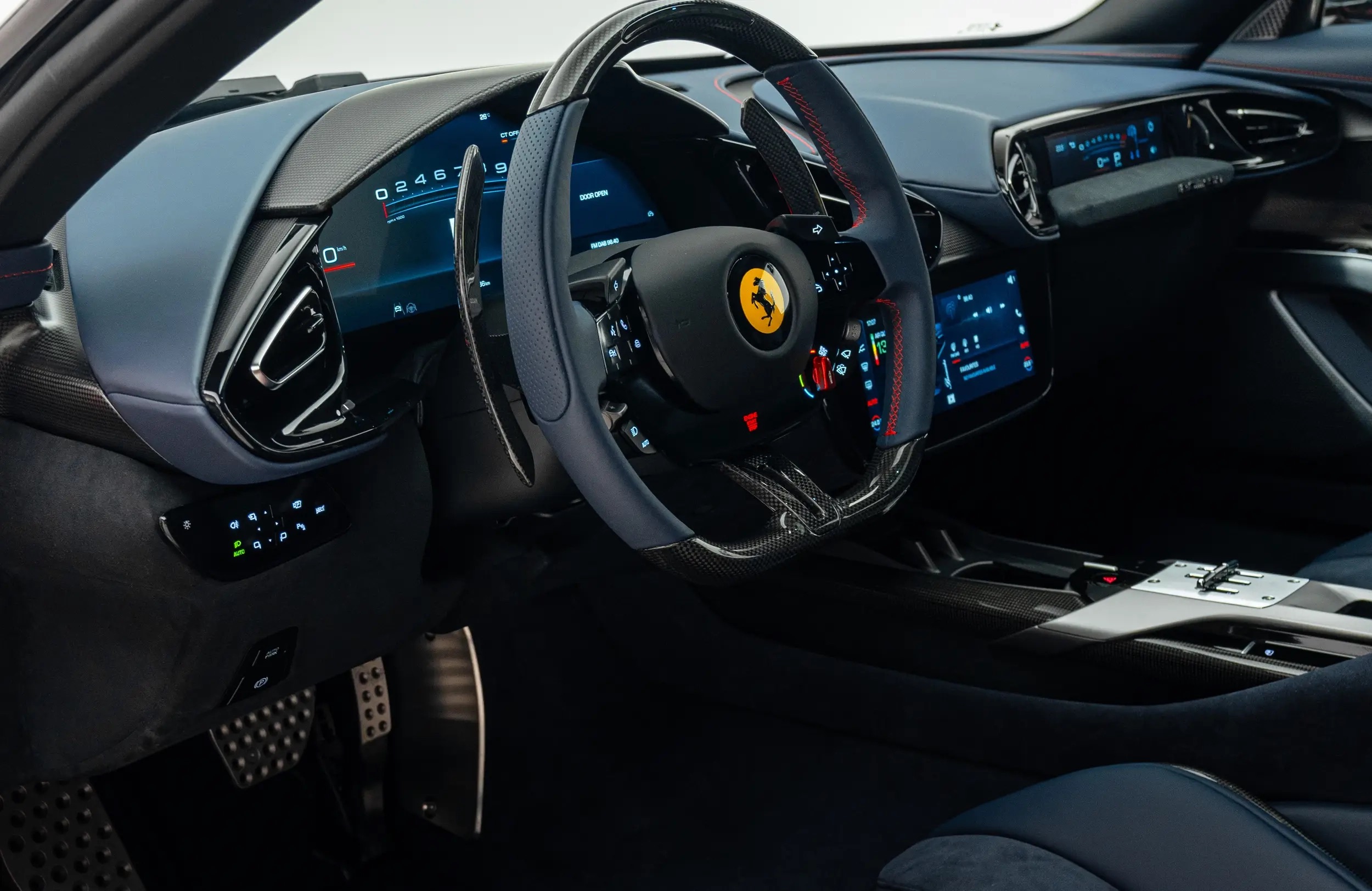 2025 Ferrari 12Cilindri, 4/15