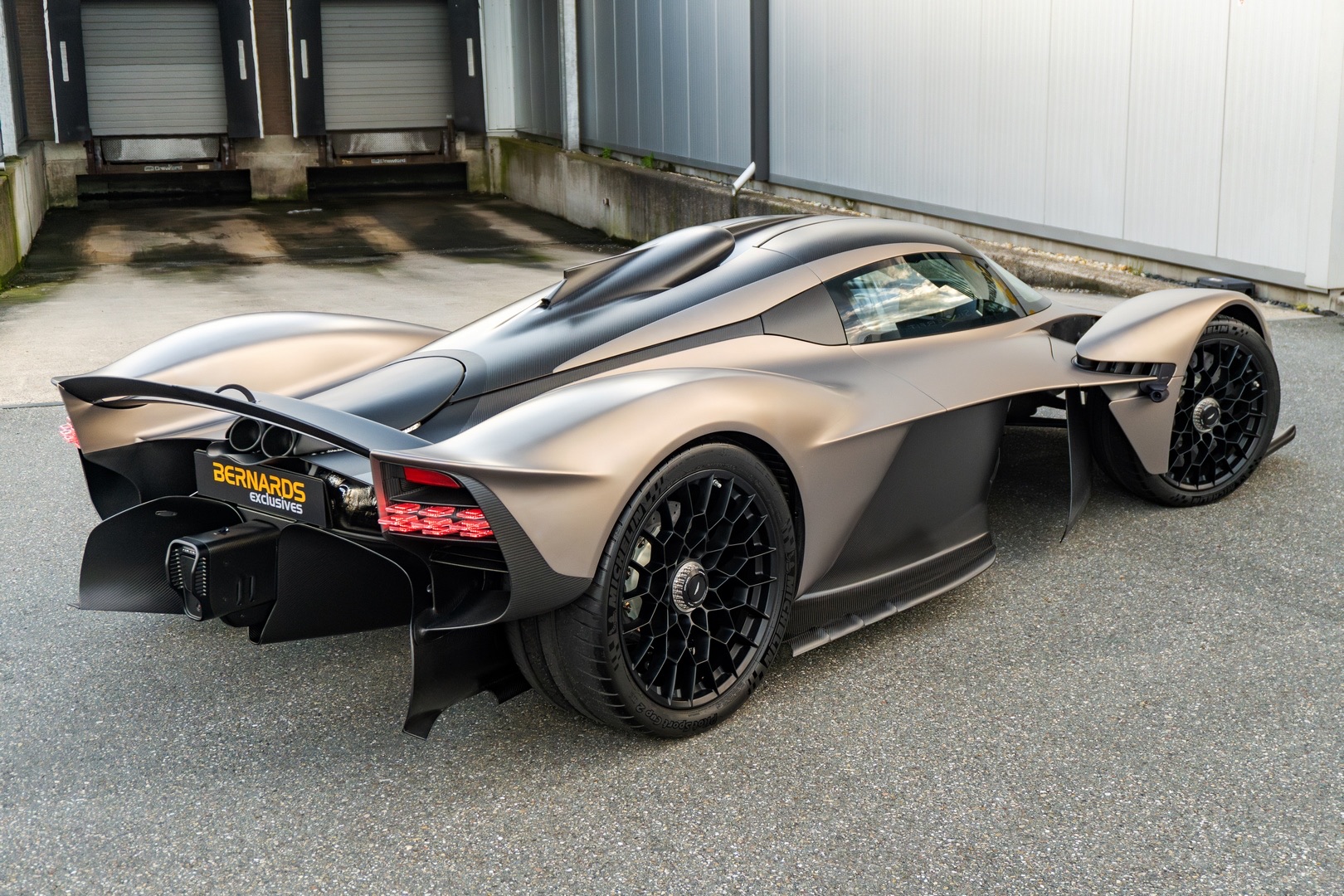 2022 Aston Martin Valkyrie, 15/40