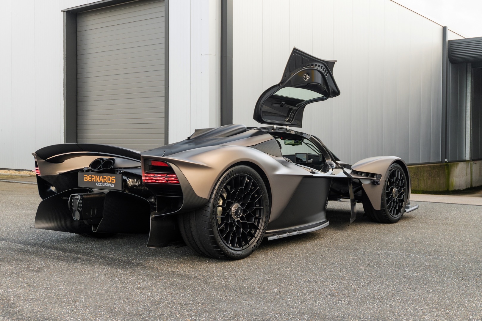 2022 Aston Martin Valkyrie, 20/40