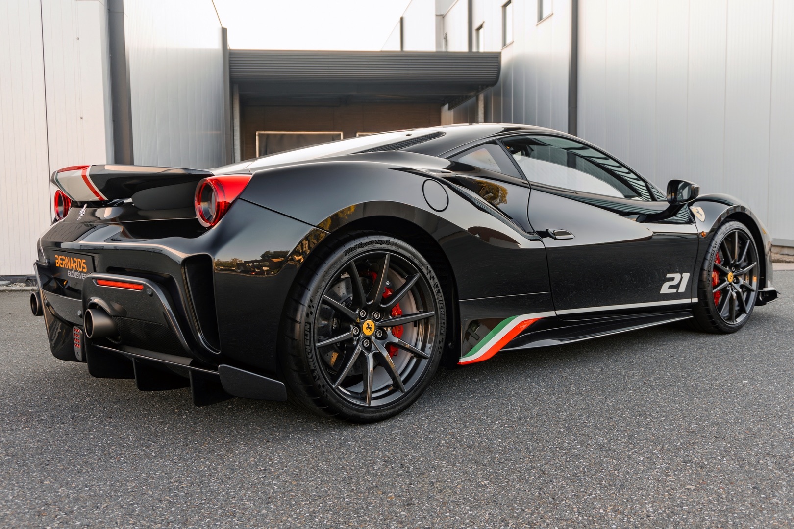 2019 Ferrari 488 Pista Piloti, 4/18