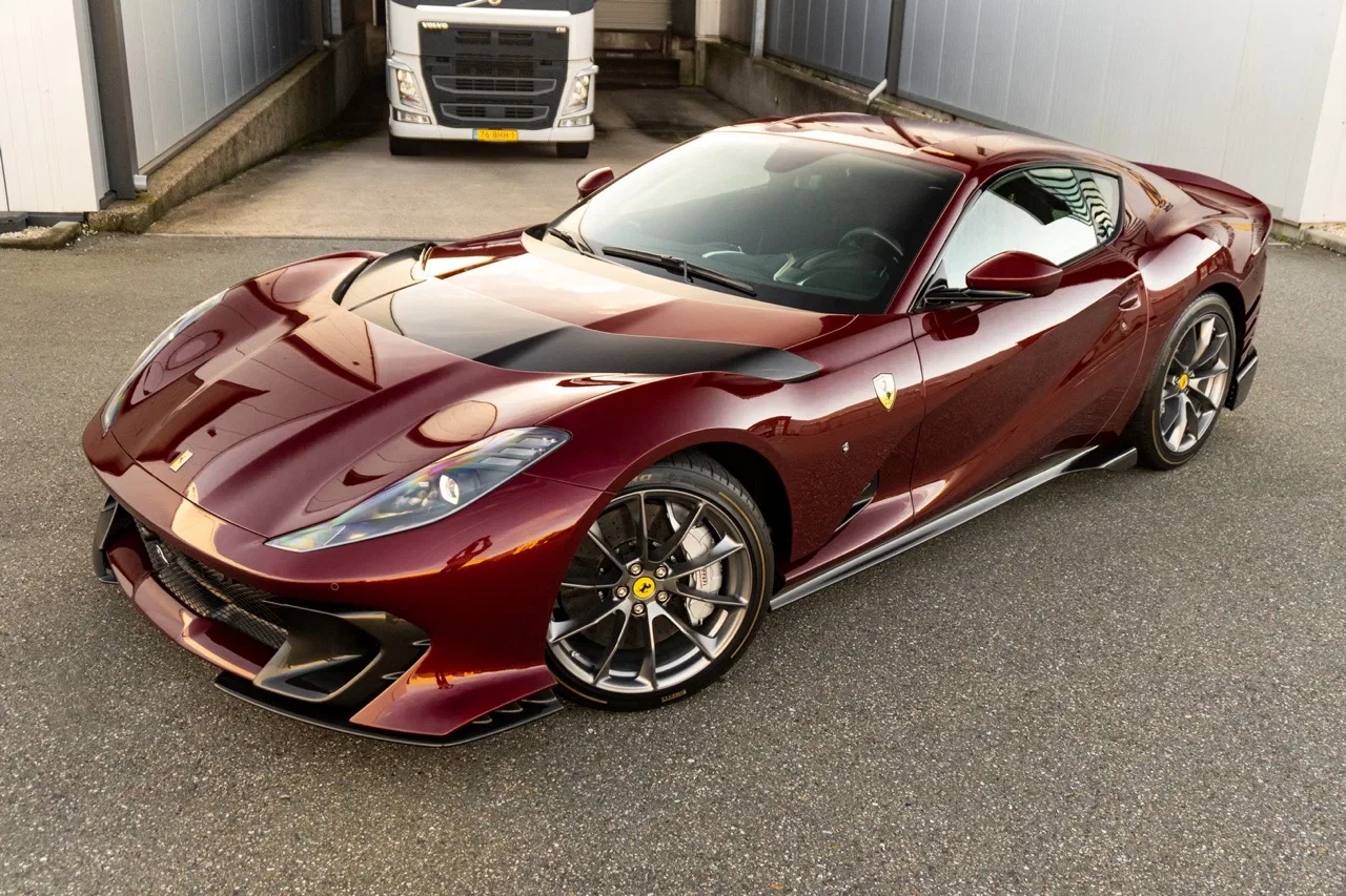2022 Ferrari 812 Competizione – Rosso Rubino