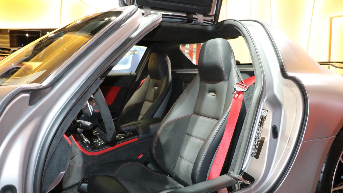 2014 Mercedes-Benz SLS AMG Black Series, 15/17
