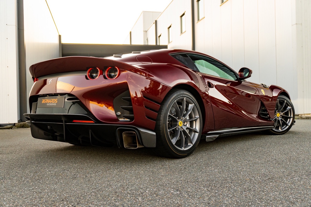 2022 Ferrari 812 Competizione – Rosso Rubino, 9/25