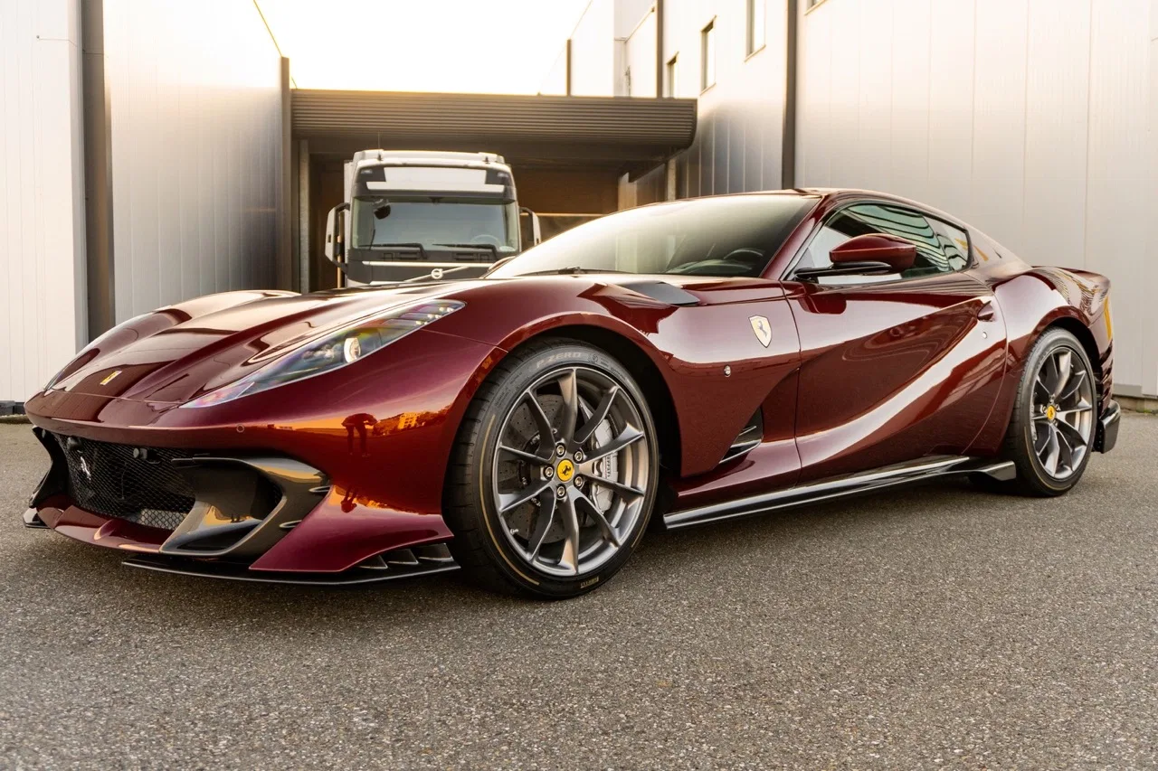 2022 Ferrari 812 Competizione – Rosso Rubino for sale, exterior, Rosso Rubino Micalizzato