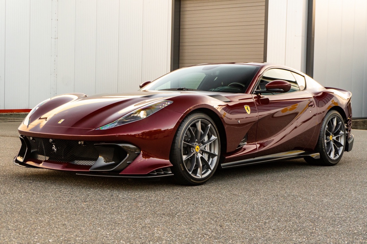 2022 Ferrari 812 Competizione – Rosso Rubino, 14/25