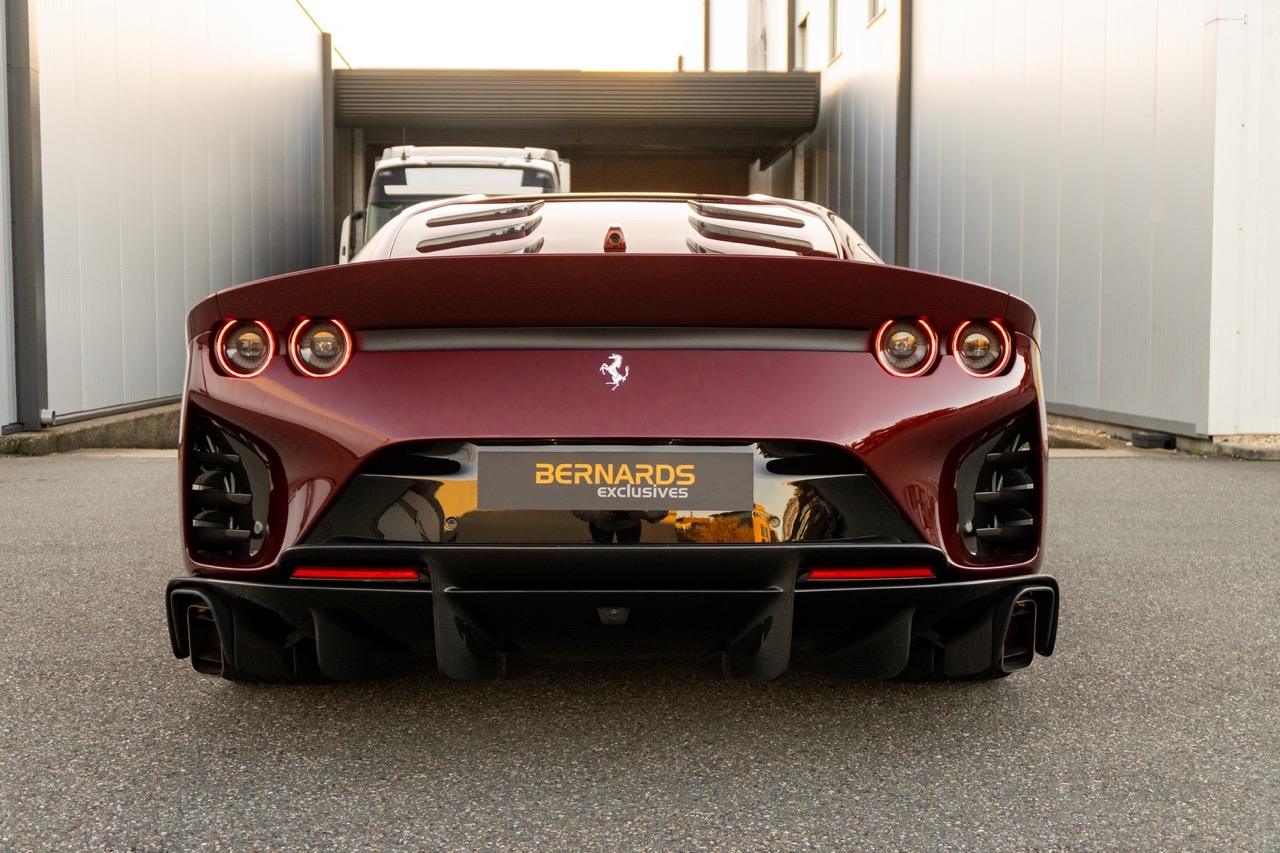 2022 Ferrari 812 Competizione – Rosso Rubino, 16/25