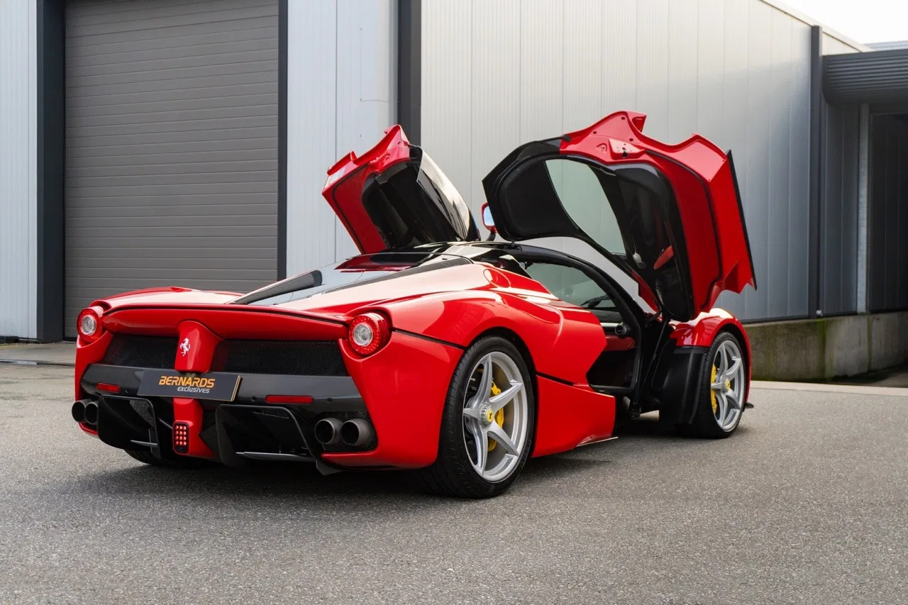 2014 Ferrari LaFerrari for sale, exterior, Rosso Corsa