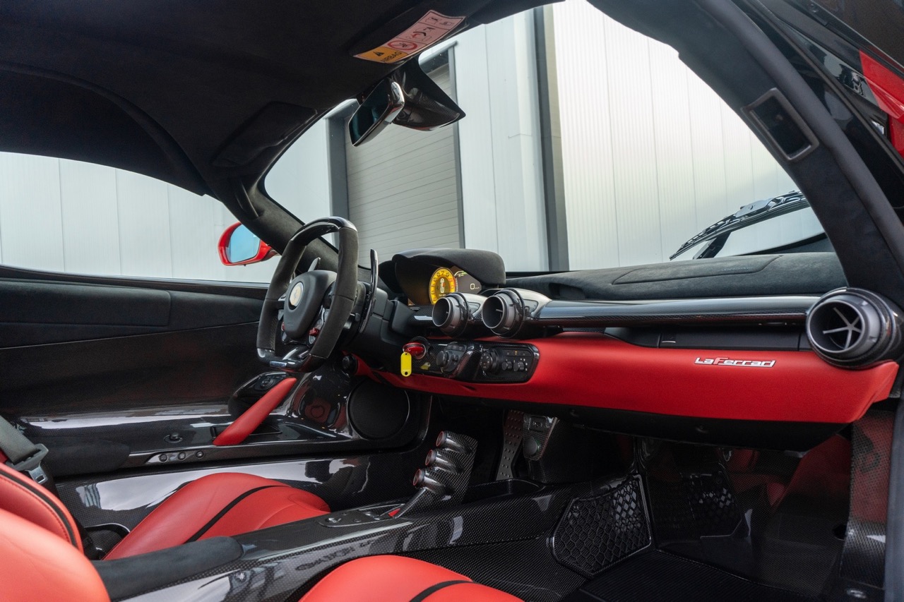2014 Ferrari LaFerrari, 3/15