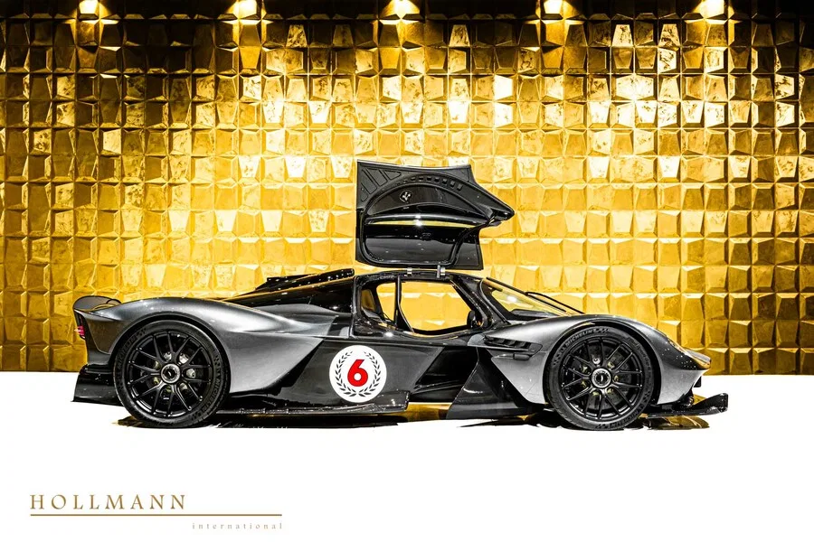 2025 Aston Martin Valkyrie