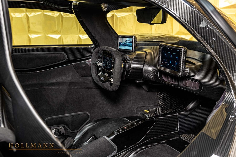 2025 Aston Martin Valkyrie, 6/20