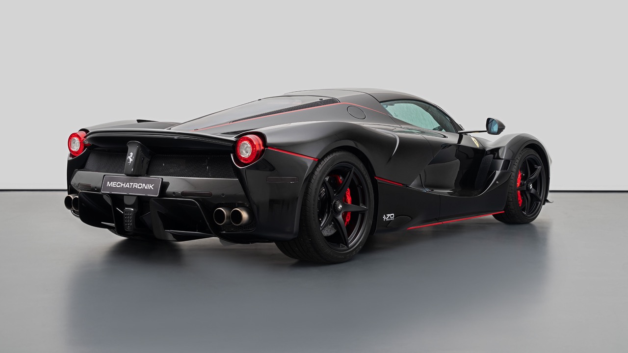 2017 Ferrari LaFerrari Aperta, 3/20
