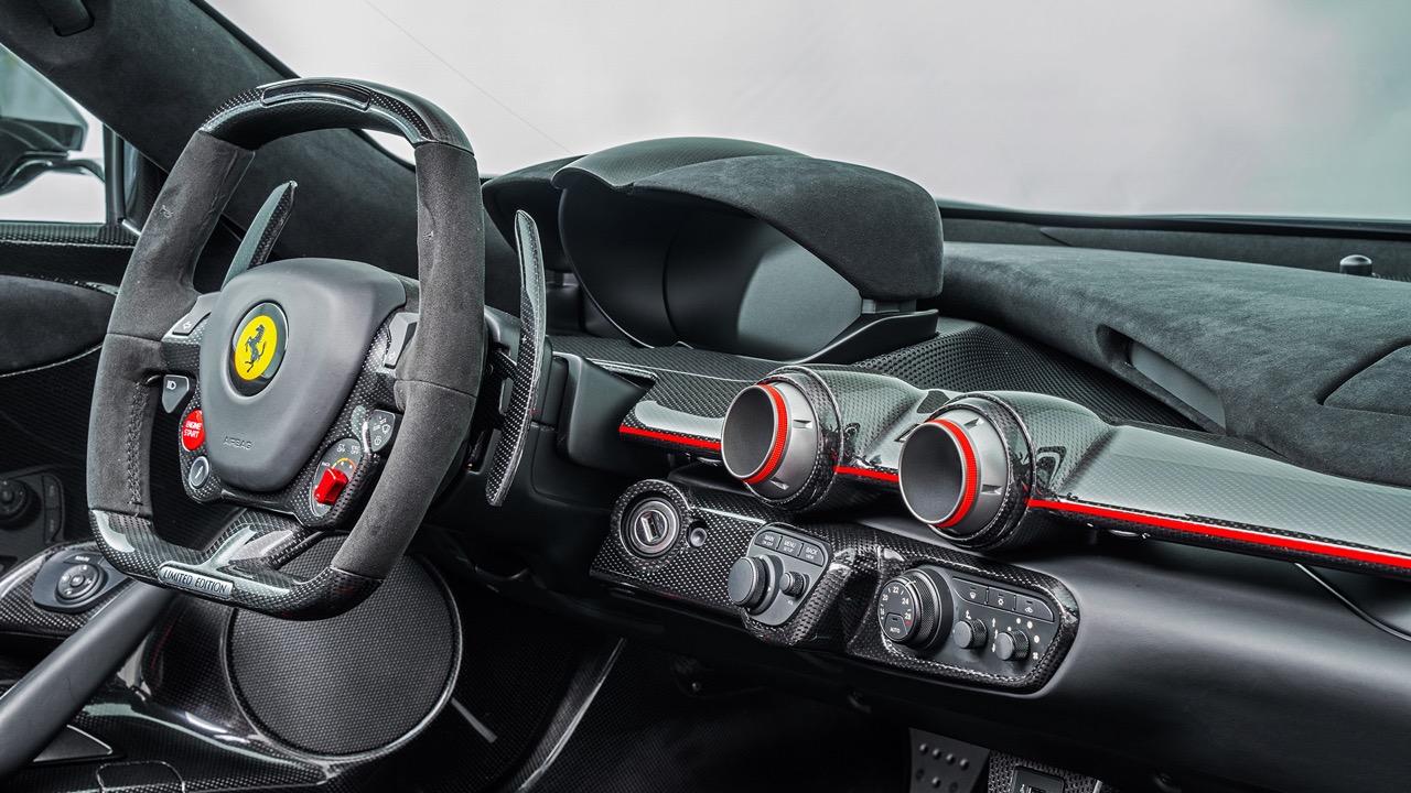 2017 Ferrari LaFerrari Aperta, 17/20