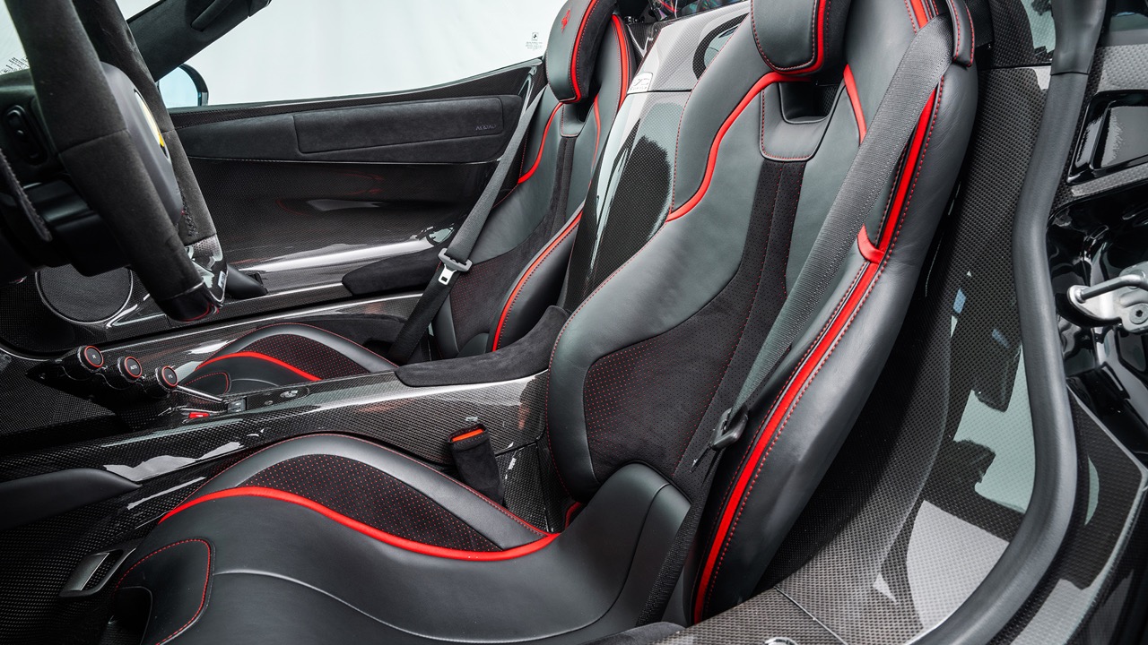 2017 Ferrari LaFerrari Aperta, 18/20
