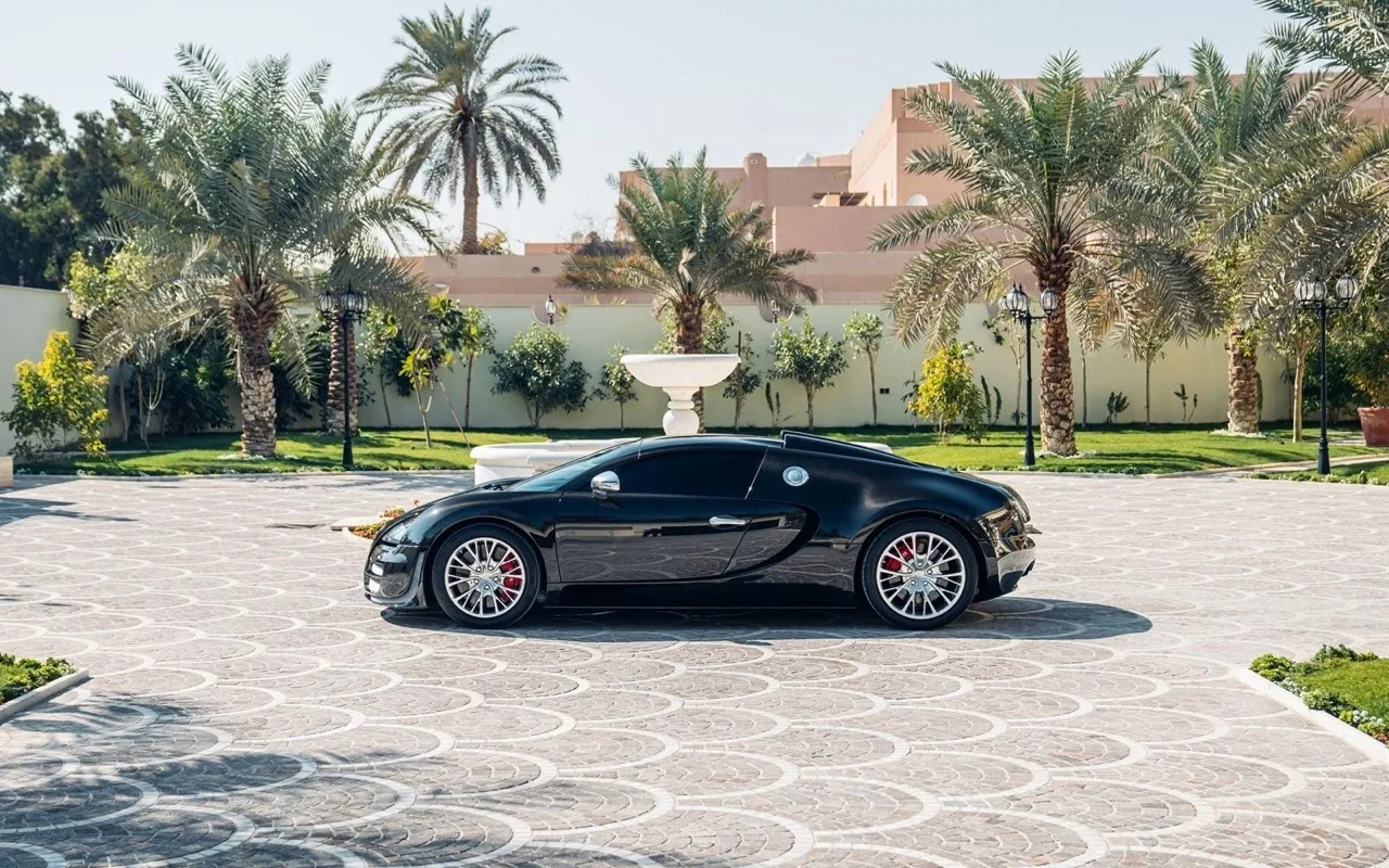 2015 Bugatti Veyron 16.4 Grand Sport Vitesse for sale, exterior, Black Carbon Fiber