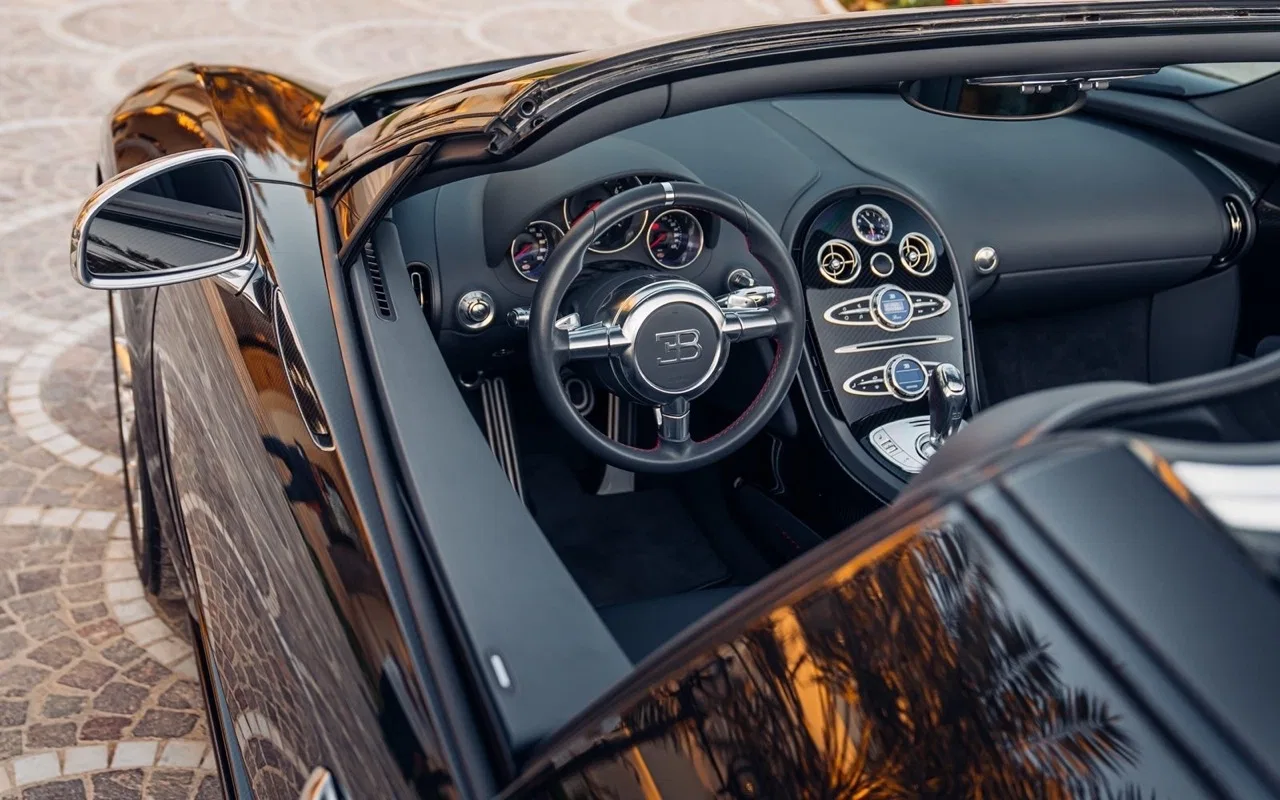 2015 Bugatti Veyron 16.4 Grand Sport Vitesse interior, dashboard, Dark Grey Leather with Red Stitching