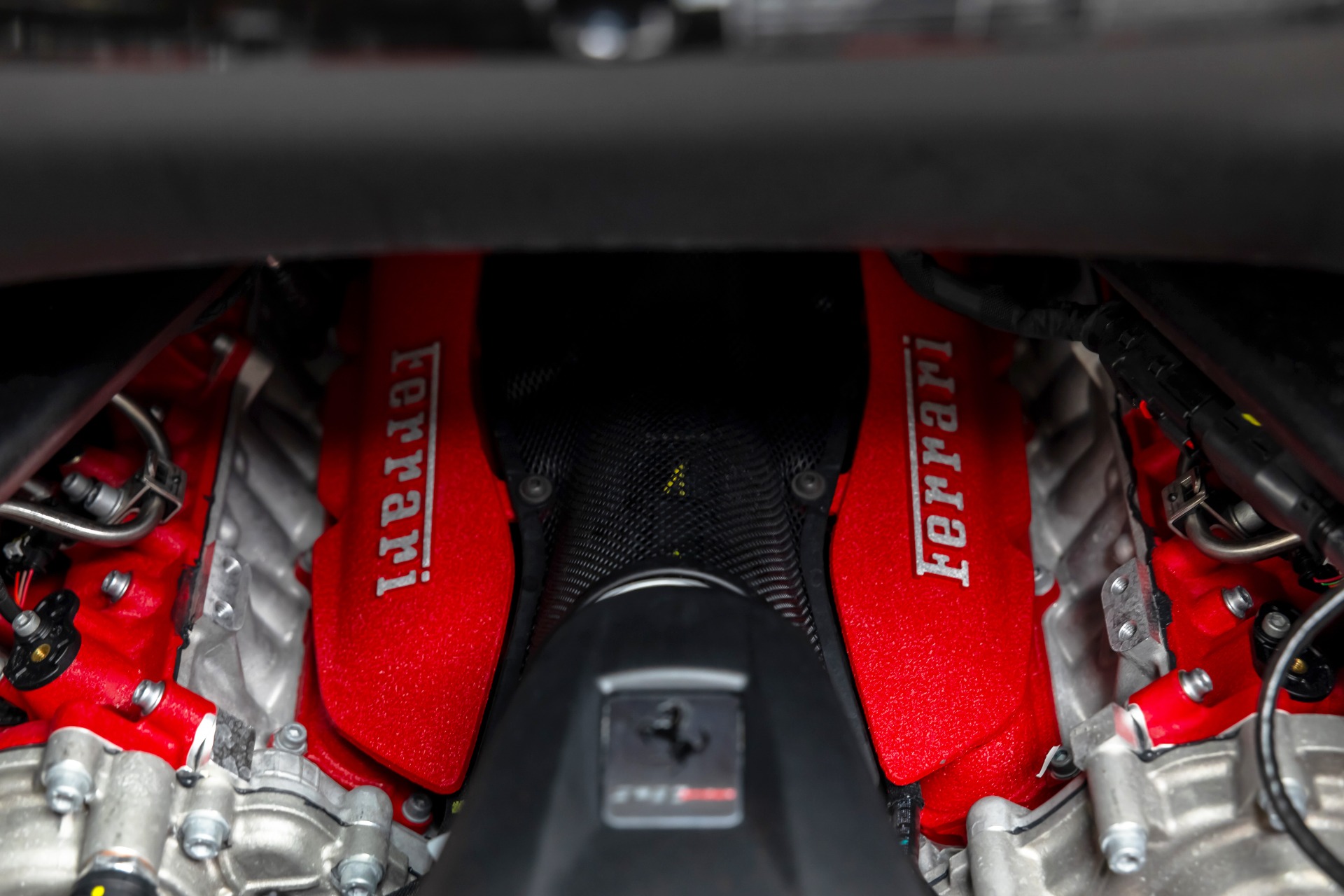2022 Ferrari SF90 Spider Cavalcade 10th Anniversary, 18/19