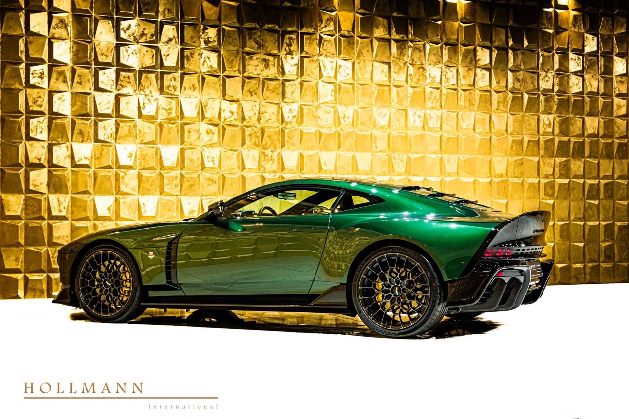 2025 Aston Martin Valour, 2/20