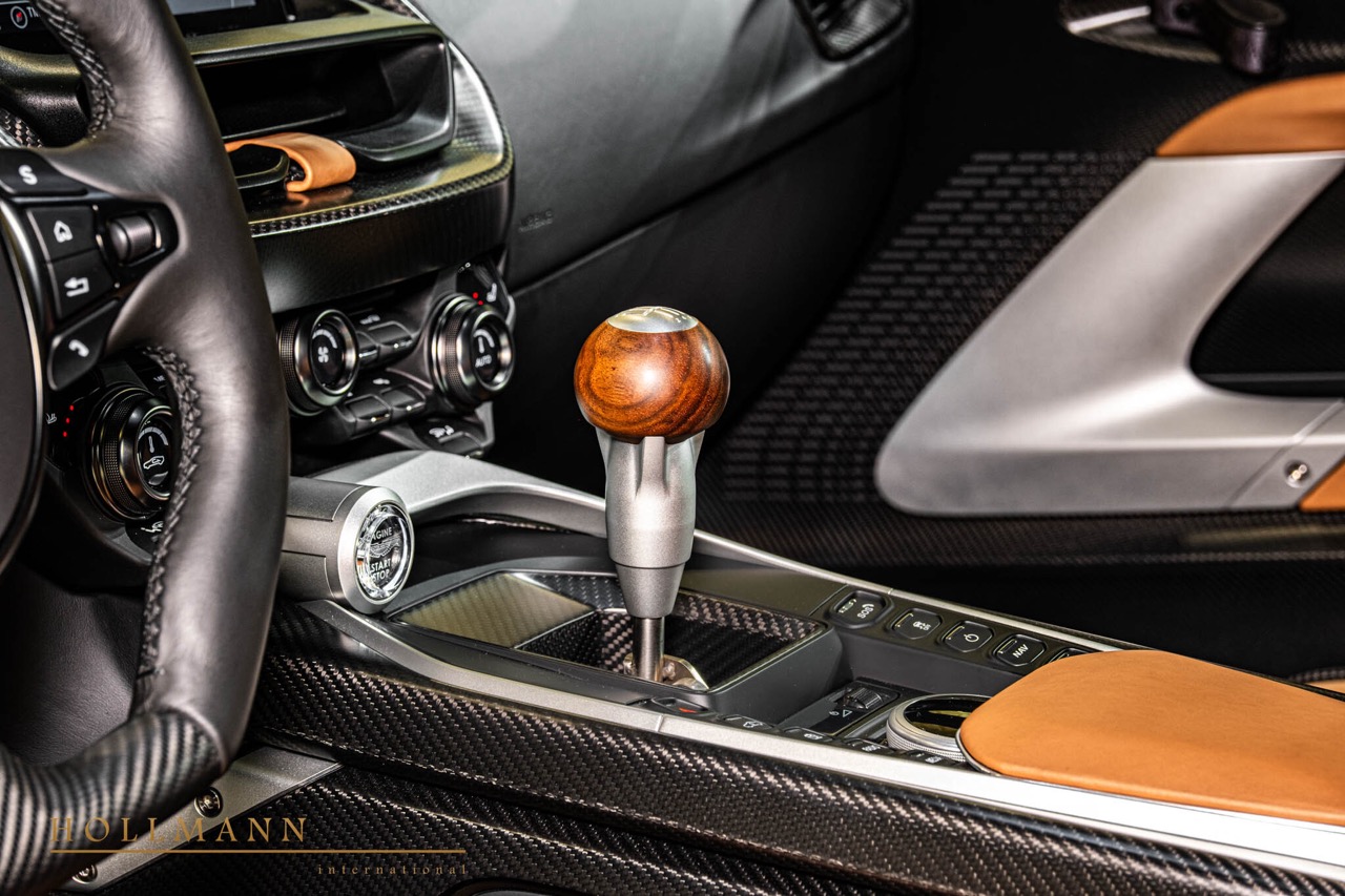 2025 Aston Martin Valour, 10/20