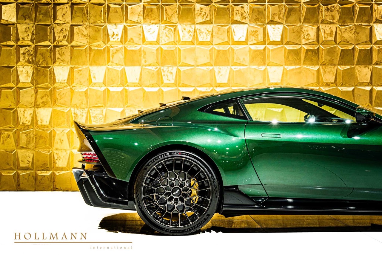 2025 Aston Martin Valour, 14/20