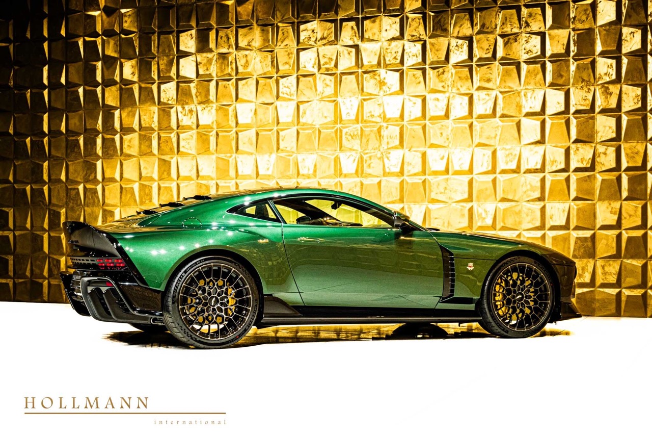 2025 Aston Martin Valour, 16/20