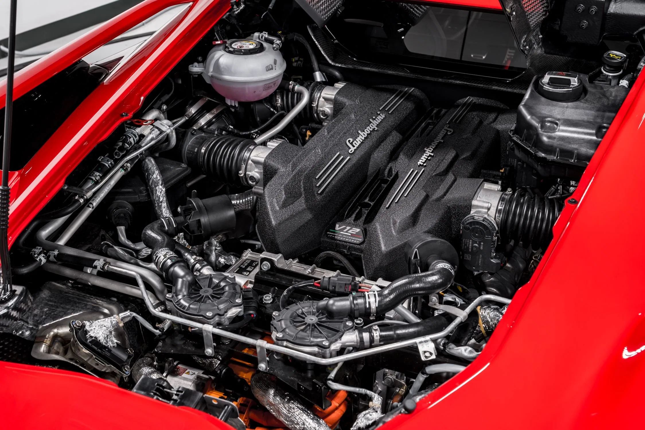 2024 Lamborghini Revuelto engine