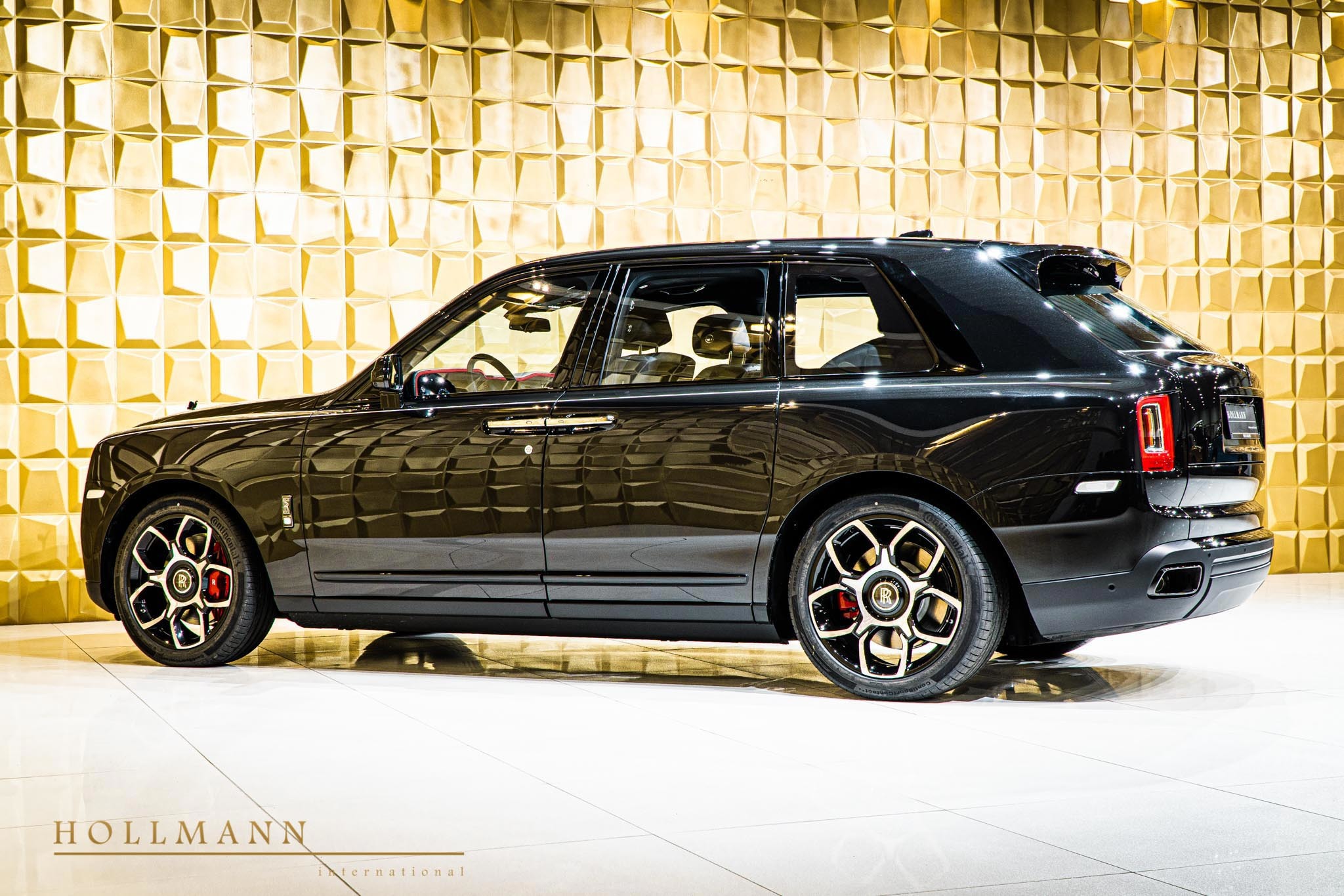 2020 Rolls-Royce Cullinan Black Badge, 7/19