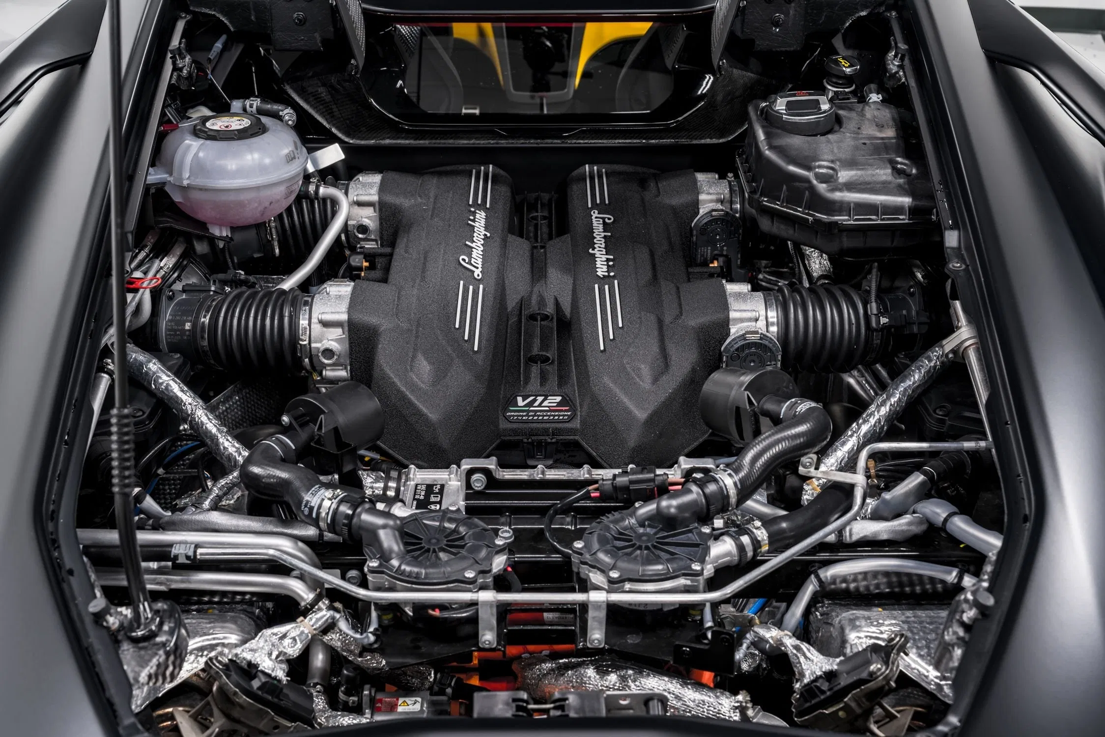 2024 Lamborghini Revuelto engine