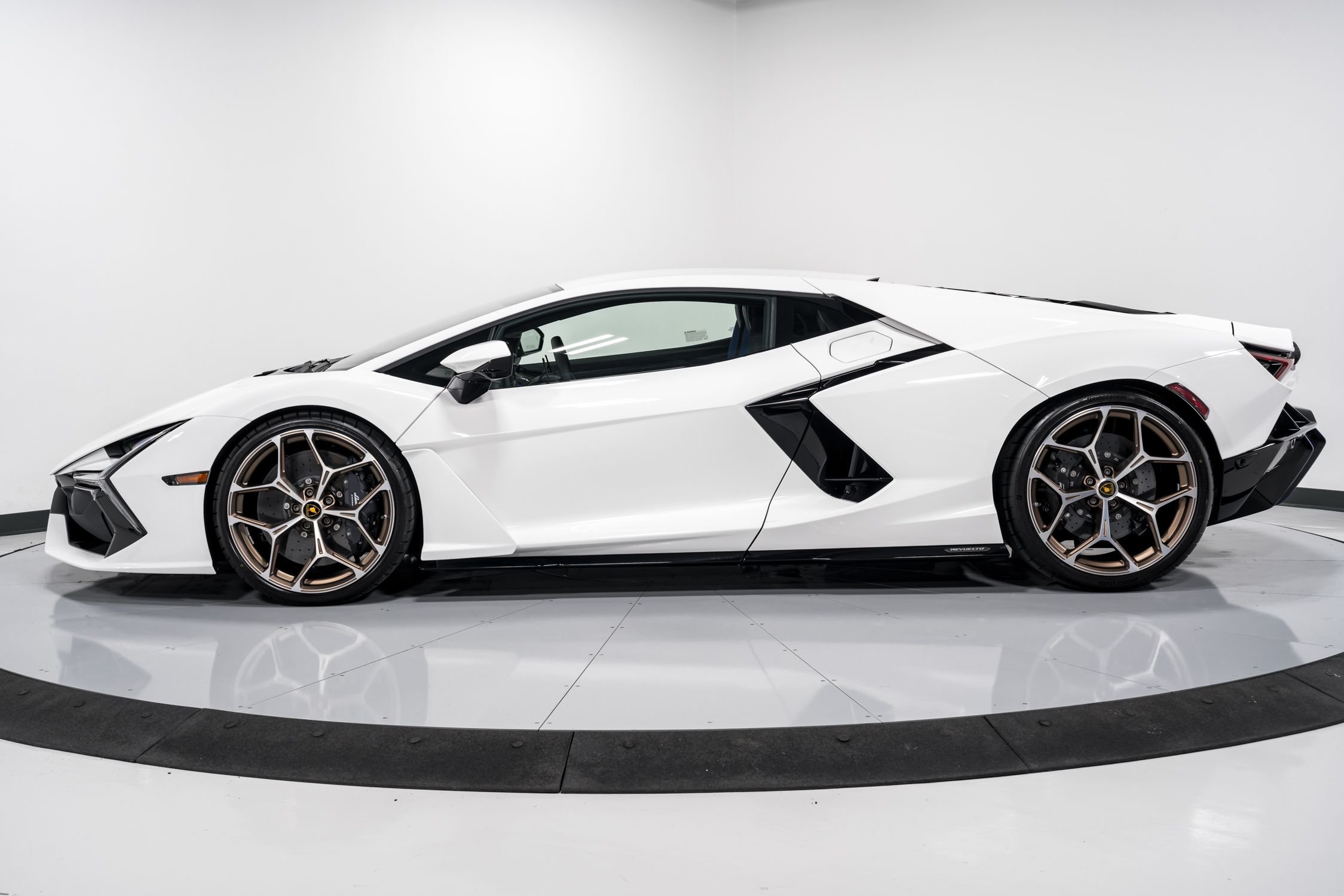2024 Lamborghini Revuelto, 11/19