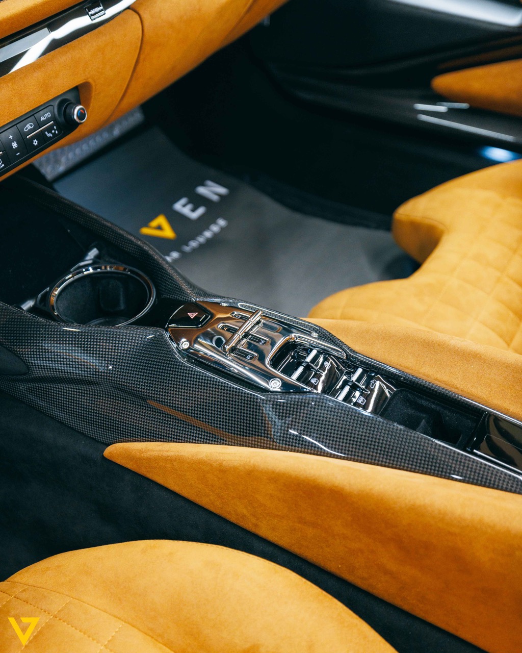 2023 Ferrari 812 Competizione Aperta, 13/19