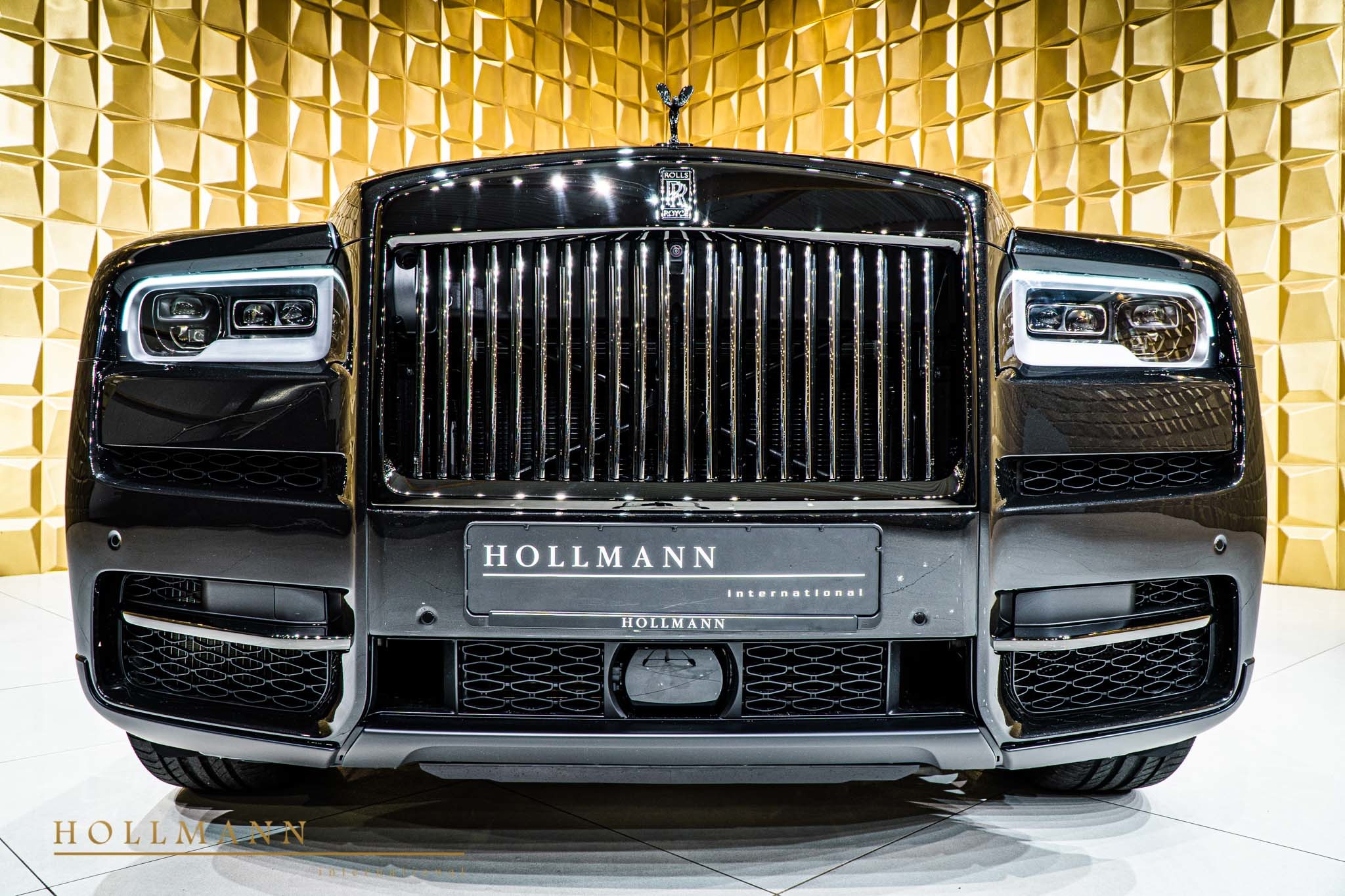 2020 Rolls-Royce Cullinan Black Badge, 13/19